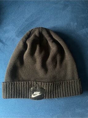 Nike Black Knit Cuffed Beanie with Logo Patch